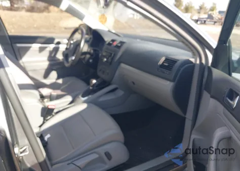 2009 Volkswagen Jetta Wolfsburg Edition из США, поврежденный, VIN 3VWRJ71KX9M062333